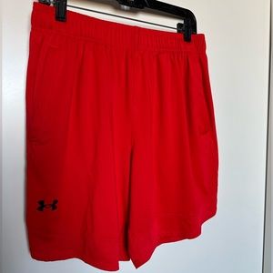 Men’s Under Armour Training Stretch Shorts size Large in Red